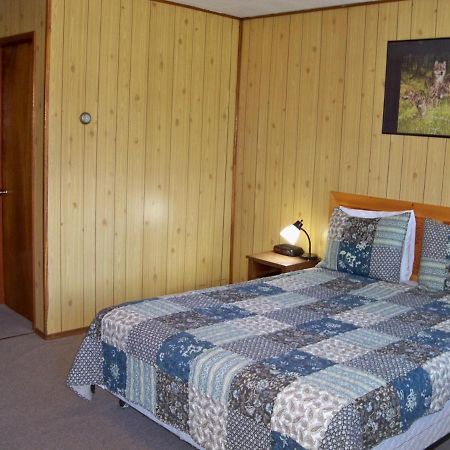 Stardust Motel Haines Junction Eksteriør bilde